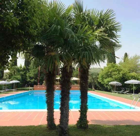 La Fattoria Apartments