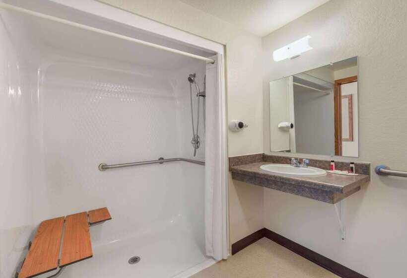 فندق على الطريق Super 8 By Wyndham Hill City/mt Rushmore/ Area