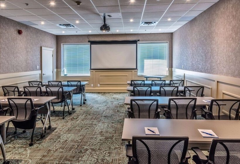 אתר נופש Georgian Bay Hotel Trademark Collection By Wyndham