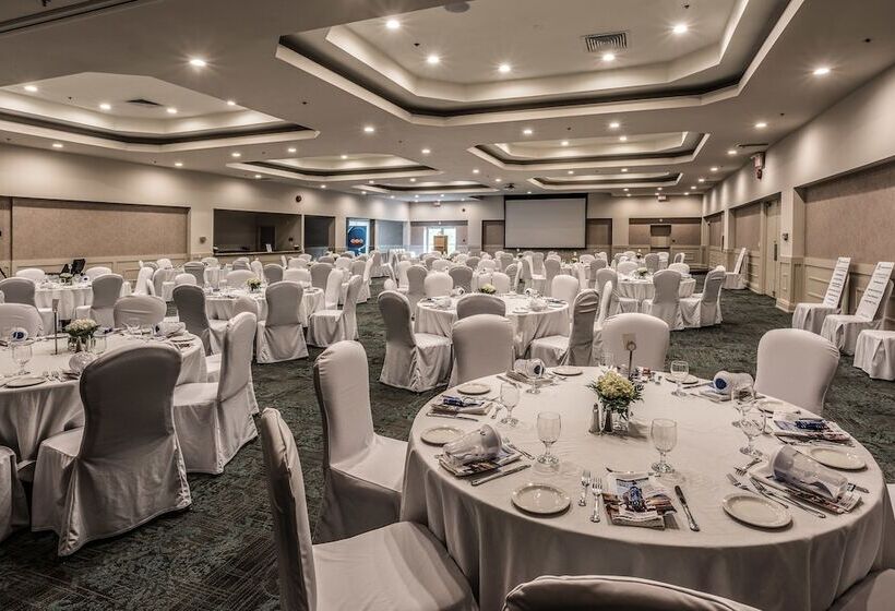 אתר נופש Georgian Bay Hotel Trademark Collection By Wyndham