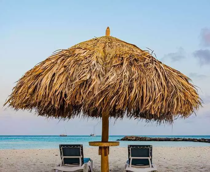 هتل Embassy Suites By Hilton Aruba Beach Resort