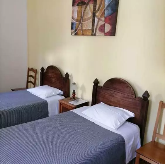 ユースホステル Pensão Avenida