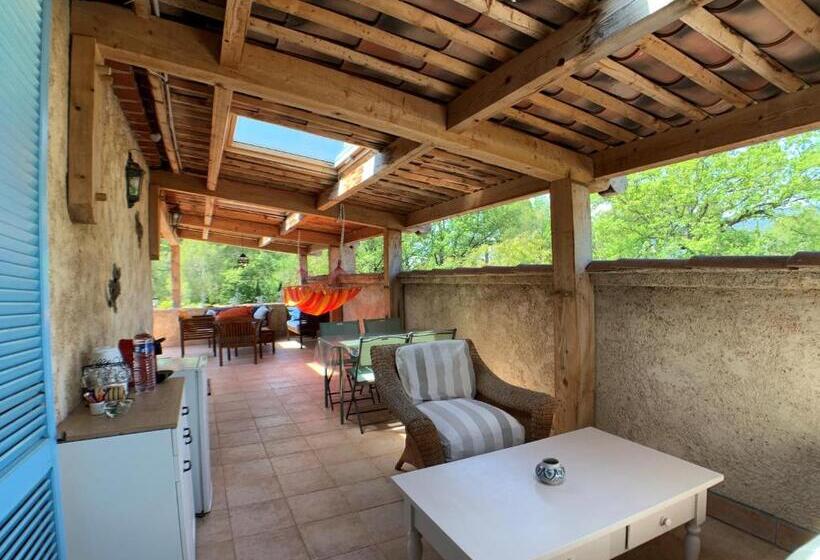 ベッドアンドブレックファースト Villa La Rose Des Vents