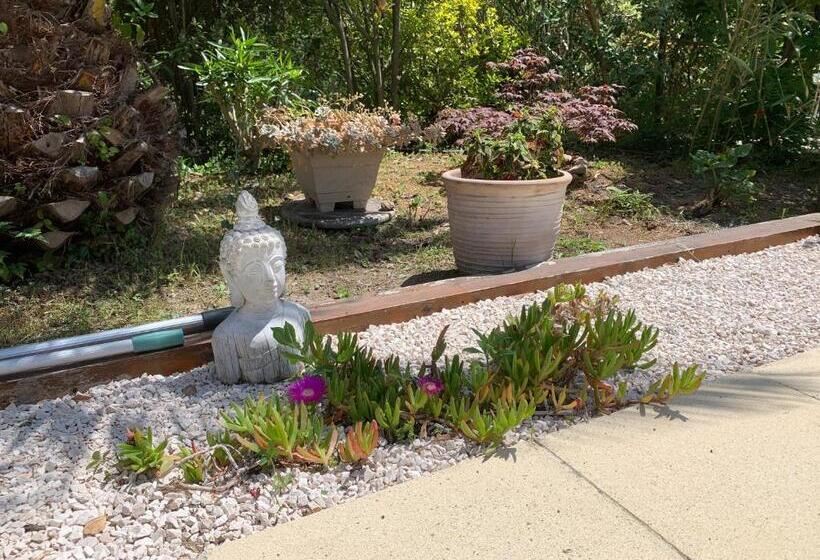 ベッドアンドブレックファースト Villa La Rose Des Vents