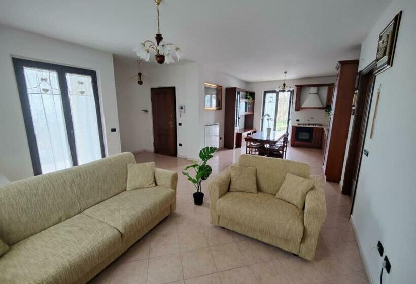 ペンション Affittacamere Montepiano