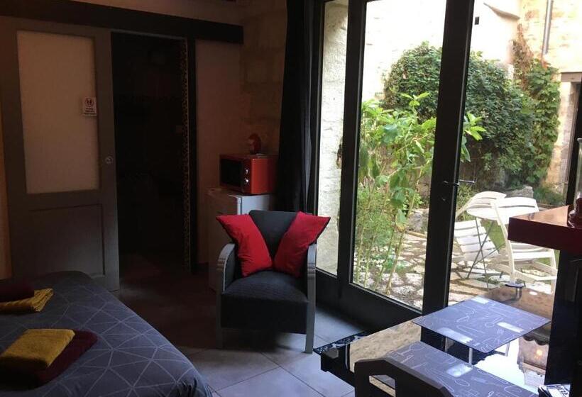 ペンション Chambre Sur Jardin Secret   Avignon Centre   Climatisée