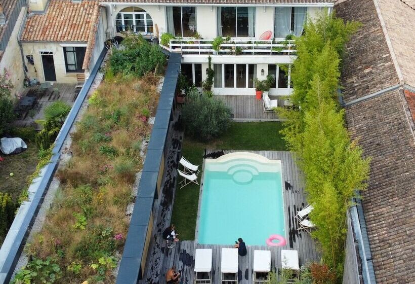 ベッドアンドブレックファースト Les Pénates Bordelaises   Maison D Hôtes   Guesthouse