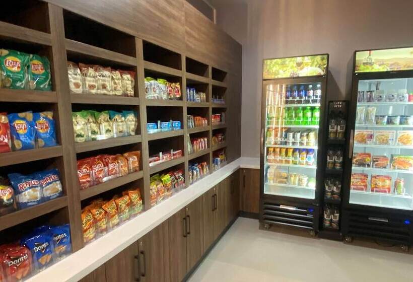 酒店 La Quinta Inn & Suites By Wyndham Galt Lodi North