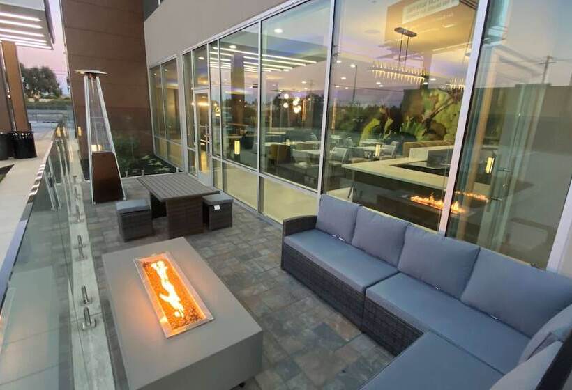 酒店 La Quinta Inn & Suites By Wyndham Galt Lodi North