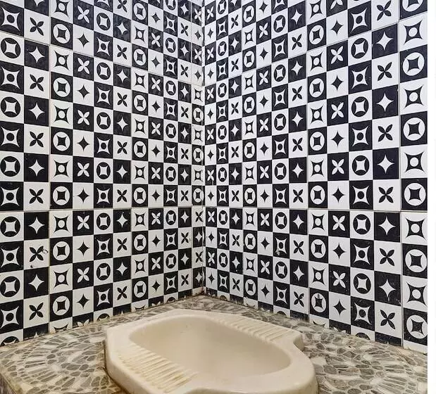 Hotelli Oyo Homes 91156 Eco Tourism Big Farmer Desa Kertawangi Syariah