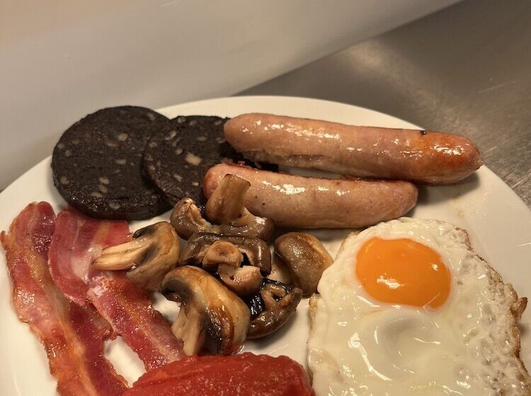 هتل The Bridge Inn