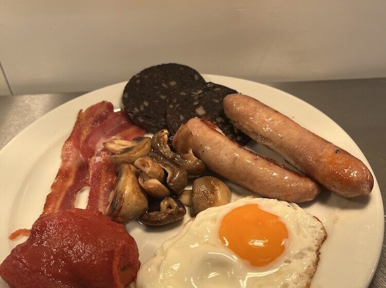 هتل The Bridge Inn