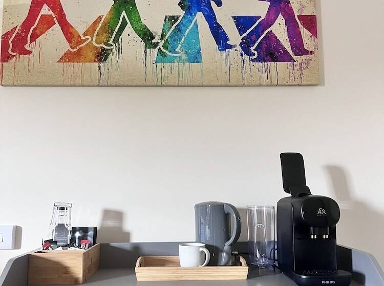 هتل The Bridge Inn