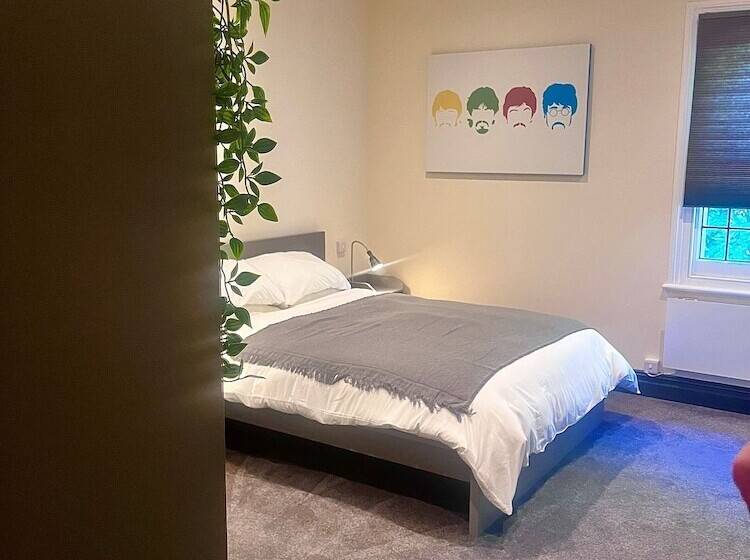 هتل The Bridge Inn