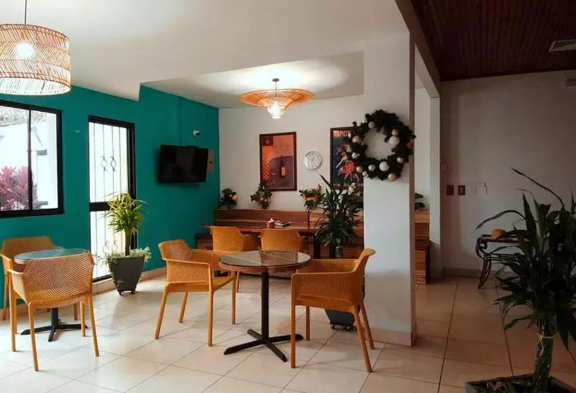 Trebol Amarillo Bed & Breakfast