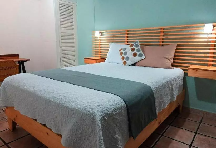 Trebol Amarillo Bed & Breakfast