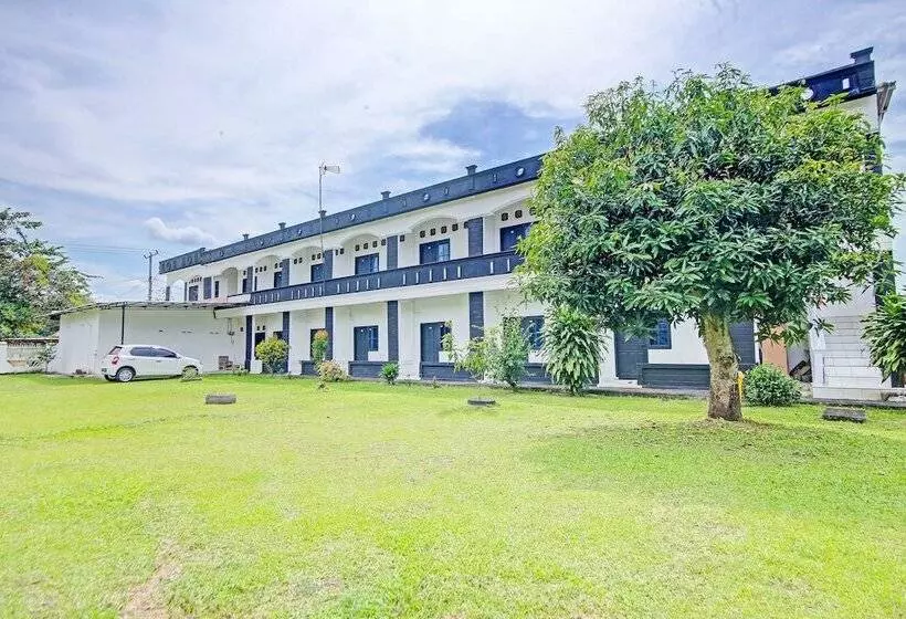 ホテル Oyo 91127 Wisma Sukajadi Syariah