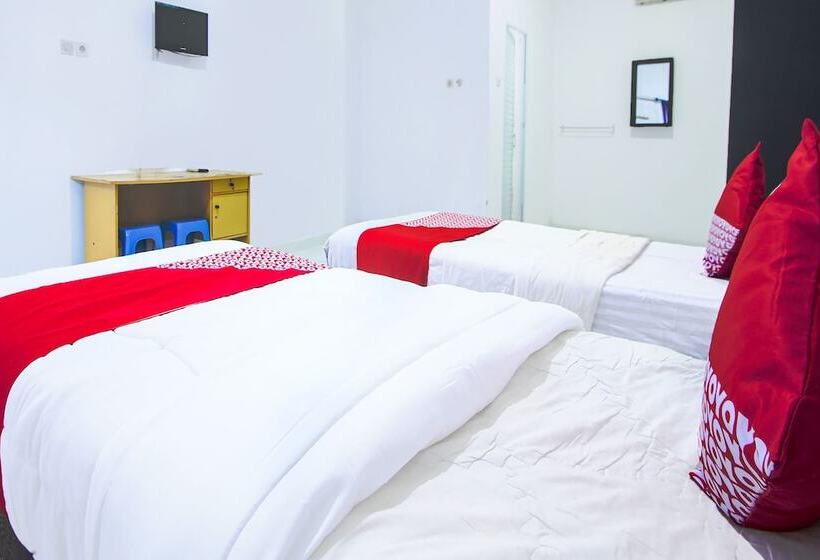 Отель Oyo 91127 Wisma Sukajadi Syariah