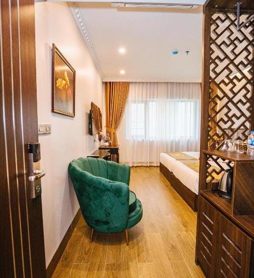 Minh Chau Hotel & Coffee