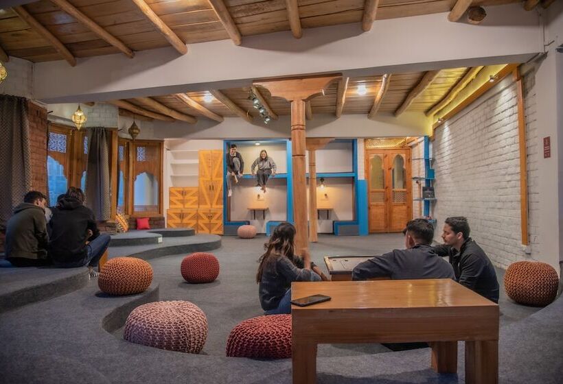 Hotel Black Sheep Bed And Breakfast