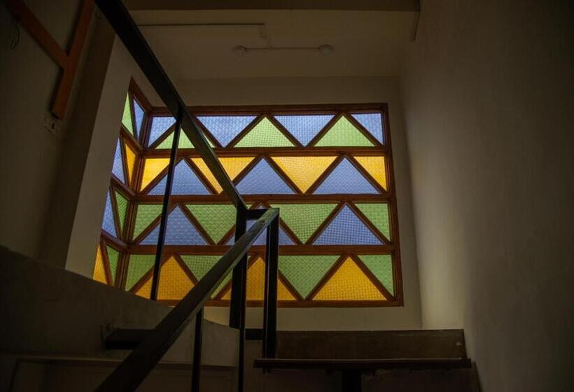 Hotel Black Sheep Bed And Breakfast