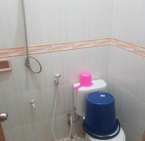 Szálloda Wisma Pinggir Mitra Reddoorz