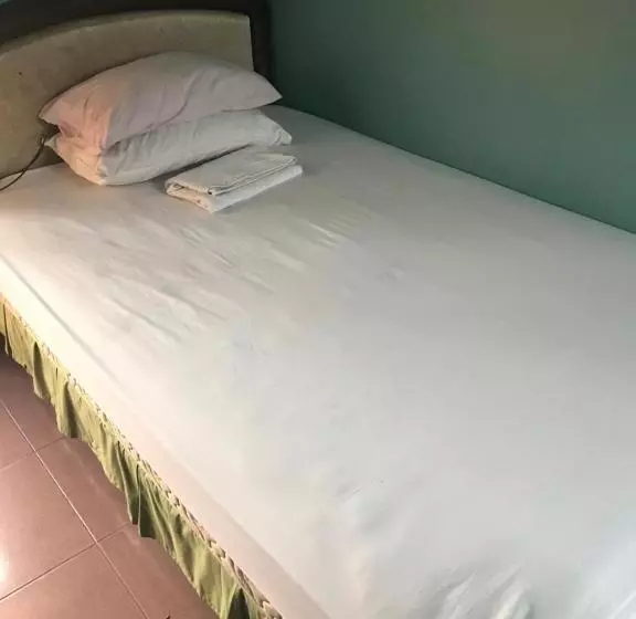 هتل Wisma Pinggir Mitra Reddoorz