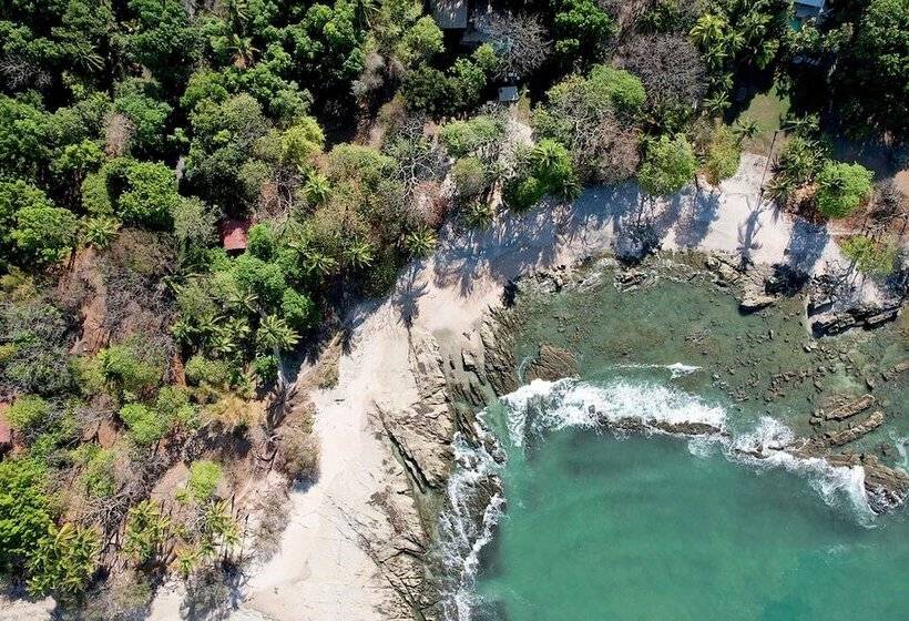 هتل Gigi Brown Beachfront Santa Teresa