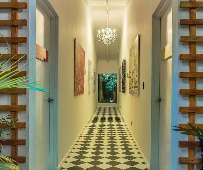 هتل Gigi Brown Beachfront Santa Teresa