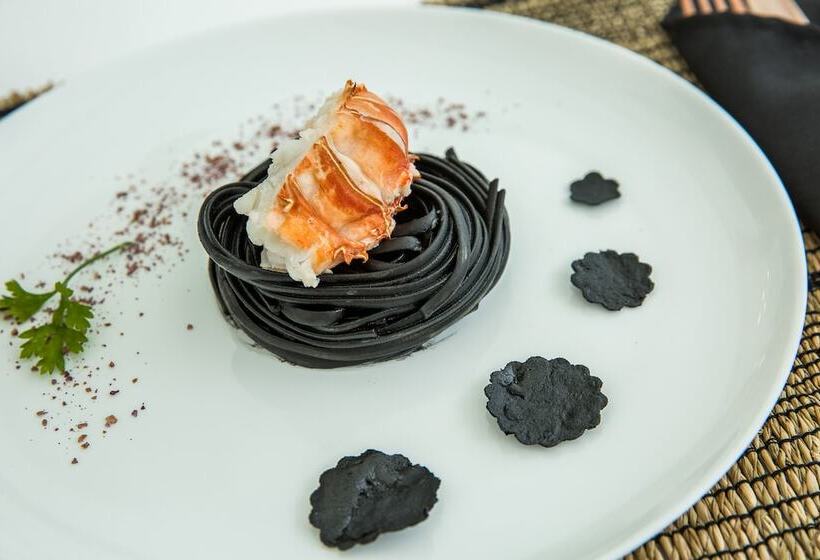 هتل Gigi Brown Beachfront Santa Teresa