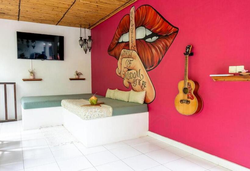 בית מלון כפרי Naia Lombok