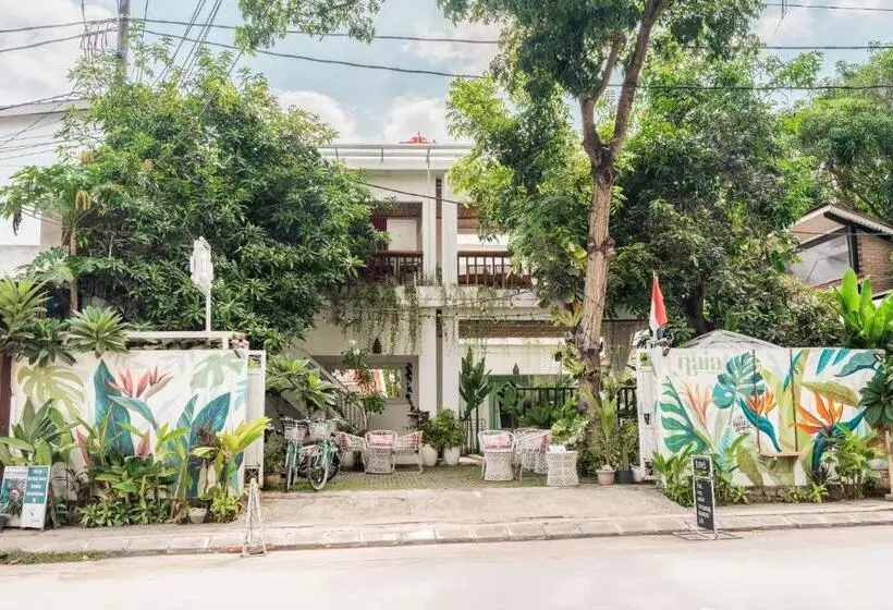 ホテル Naia Lombok