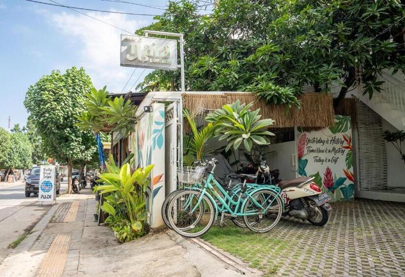 בית מלון כפרי Naia Lombok