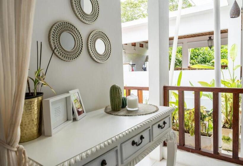 בית מלון כפרי Naia Lombok