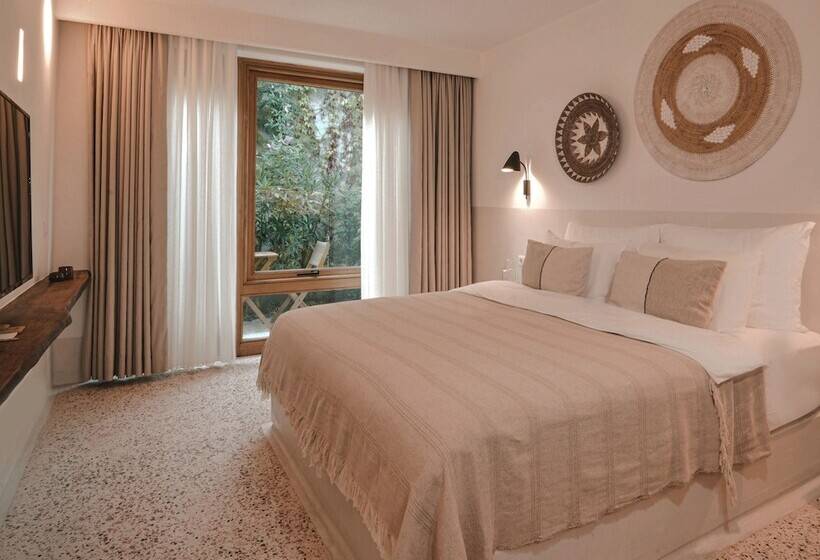 فندق Perios Beach House Adults Only