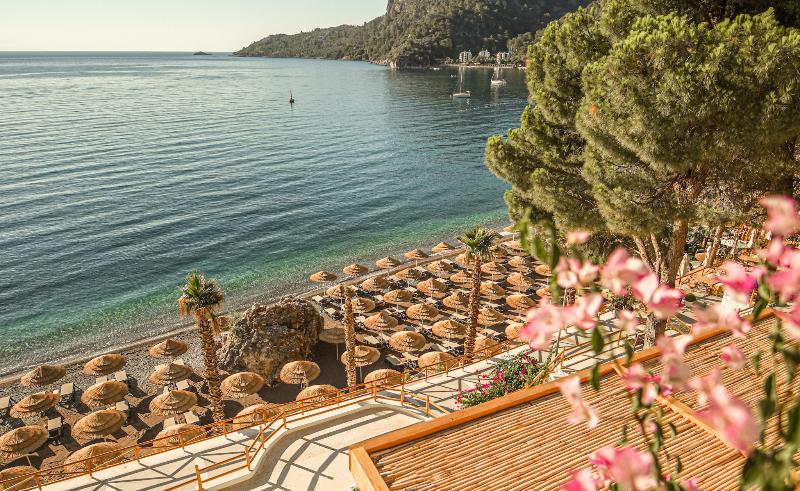 فندق Perios Beach House Adults Only