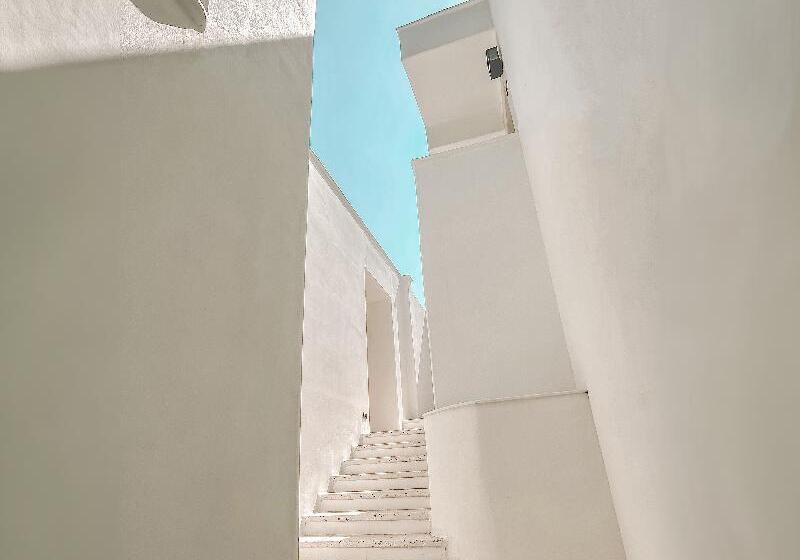 فندق Perios Beach House Adults Only