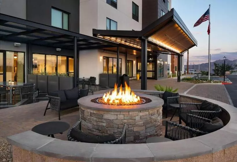 Hotelli Towneplace Suites By Marriott Las Vegas North I15