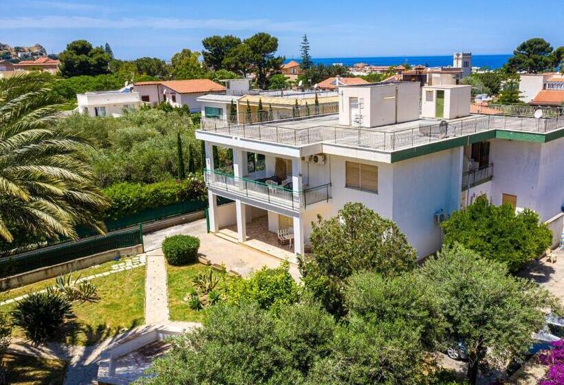 پانسیون Exclusive