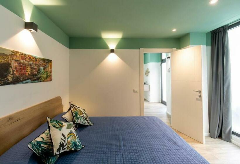 بنسيون Twoways5terre