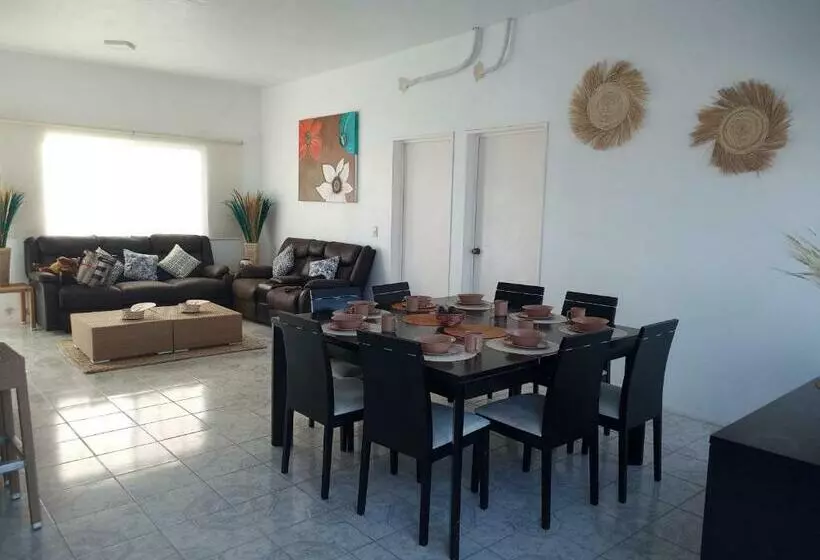 ペンション Villa Ricarda En Costa Esmeralda A Pie De Playa