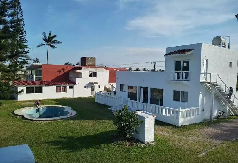 ペンション Villa Ricarda En Costa Esmeralda A Pie De Playa