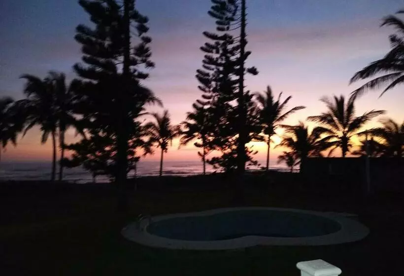 ペンション Villa Ricarda En Costa Esmeralda A Pie De Playa