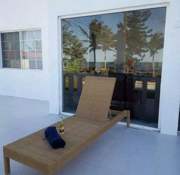 ペンション Villa Ricarda En Costa Esmeralda A Pie De Playa