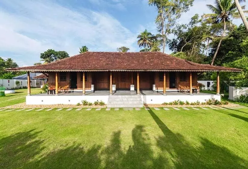 Aamiaismajoitus (B&B) Deshadan S Tarangi Beach Villas,marari