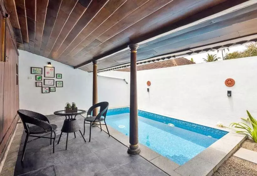 Aamiaismajoitus (B&B) Deshadan S Tarangi Beach Villas,marari