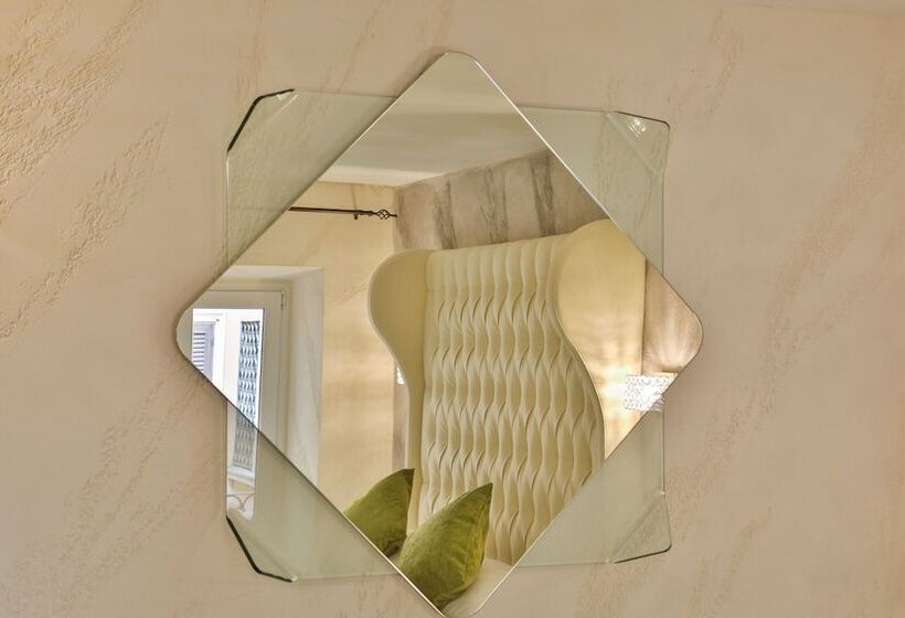 پانسیون Grottini Luxury Suites ~ Pantheon