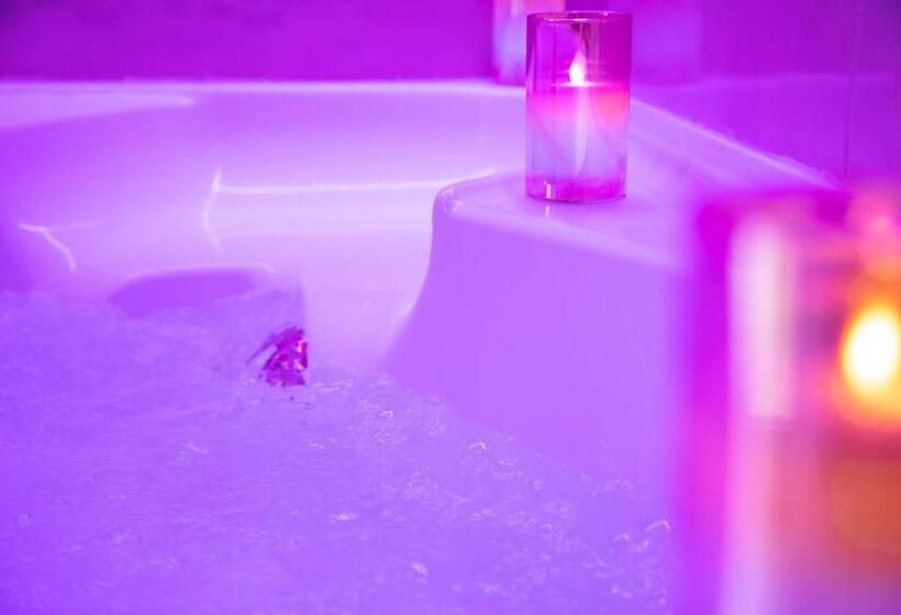 پانسیون Grottini Luxury Suites ~ Pantheon