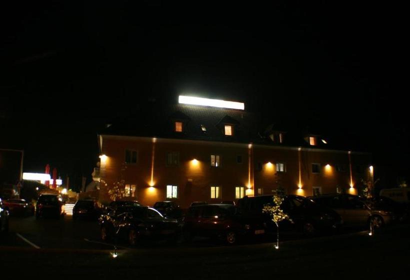 בית מלון כפרי Camellia