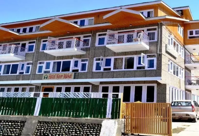 هتل Noor Mahal